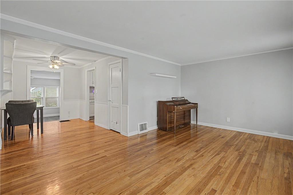 Photo 6 of 606 NE 43rd Terrace