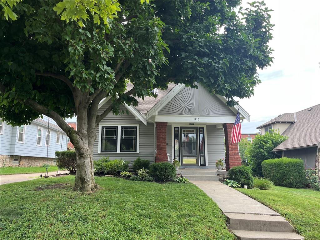 Photo of 315 E 70th Terrace in Kansas City, MO