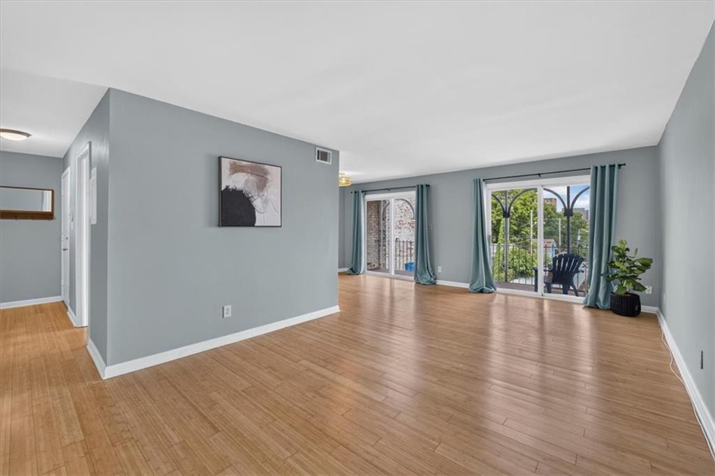 Photo 4 of 5019 Walnut Street #E