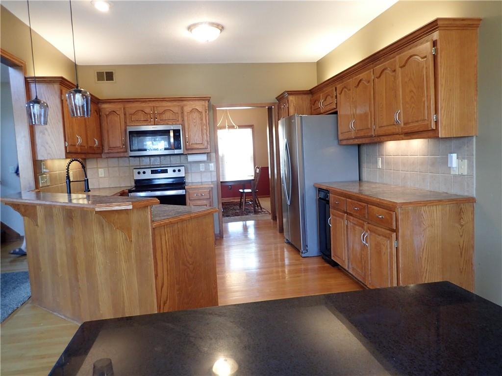Photo 5 of 2924 SW Silverspur Road