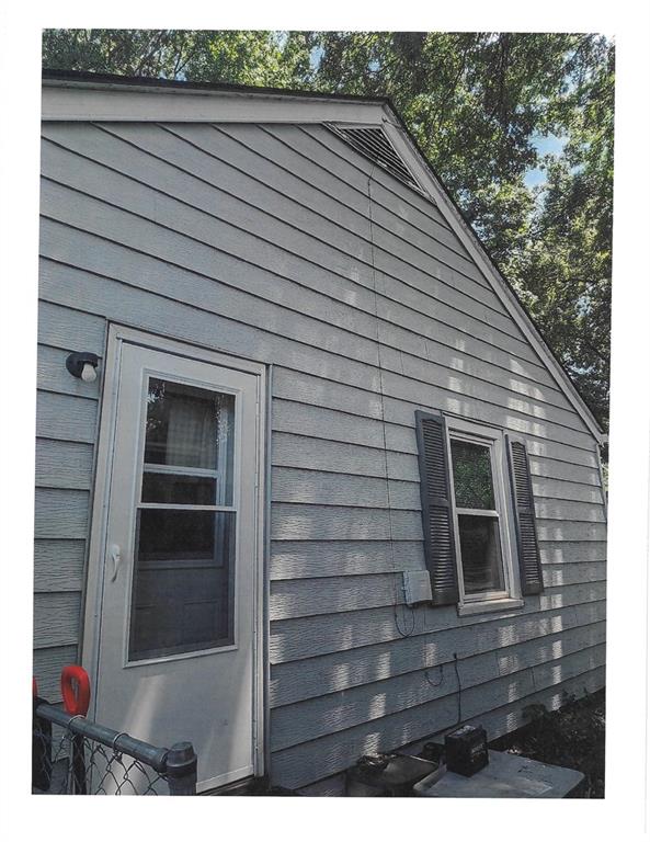 Photo 2 of 305 E Orchard Street