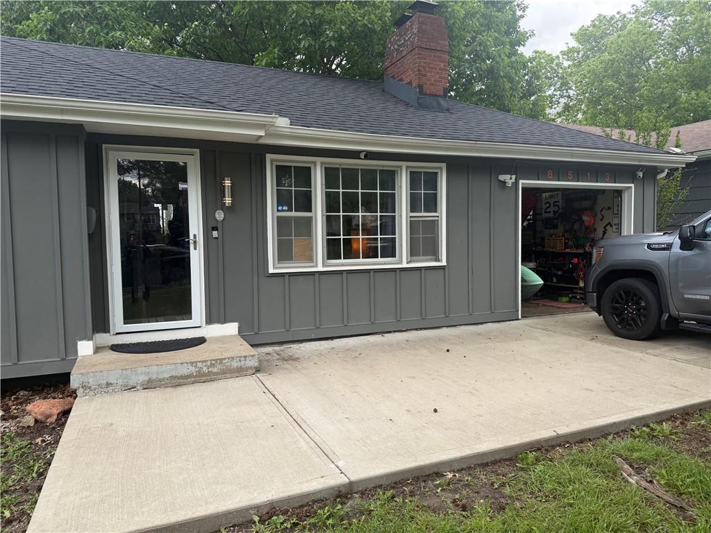 Photo 3 of 8513 Arlington Avenue