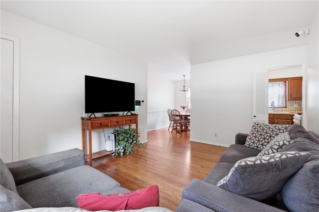 Photo 7 of 4009 S Spring Street