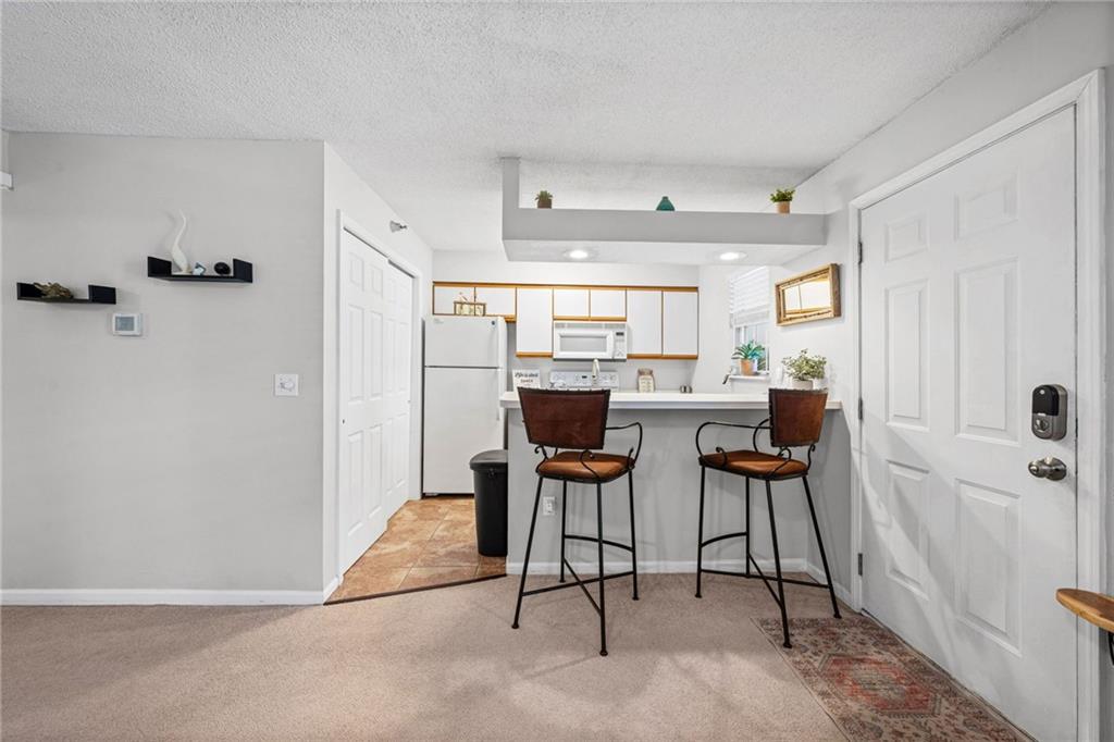 Photo 7 of 2317 NE 68th Street
