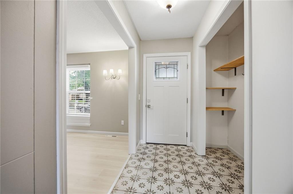 Photo 6 of 1300 S Apache Court