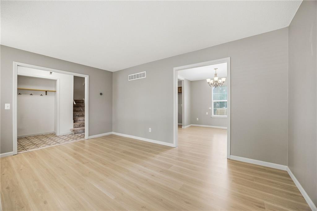 Photo 7 of 1300 S Apache Court