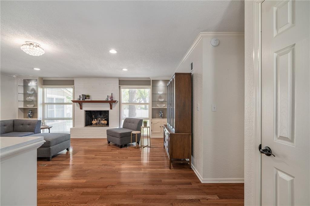 Photo 6 of 2105 W 97th Street