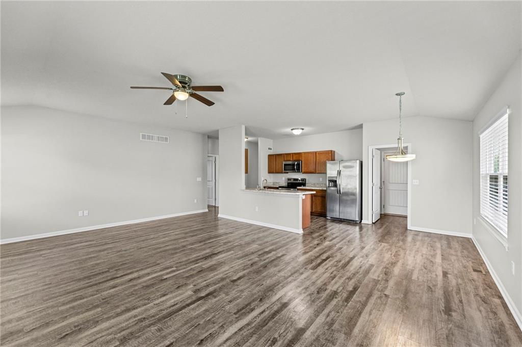 Photo 6 of 749 S Cypress Street