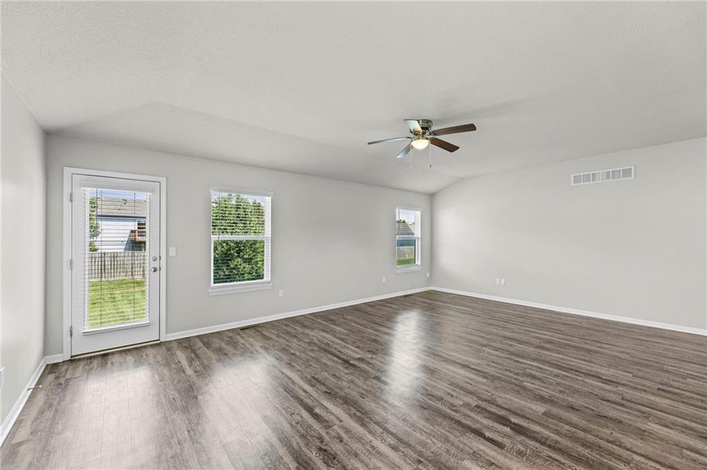 Photo 7 of 749 S Cypress Street