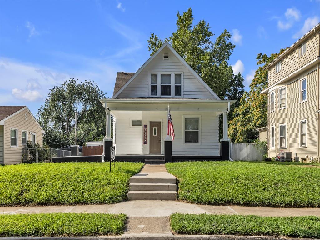 Photo of 2922 Sacramento Street