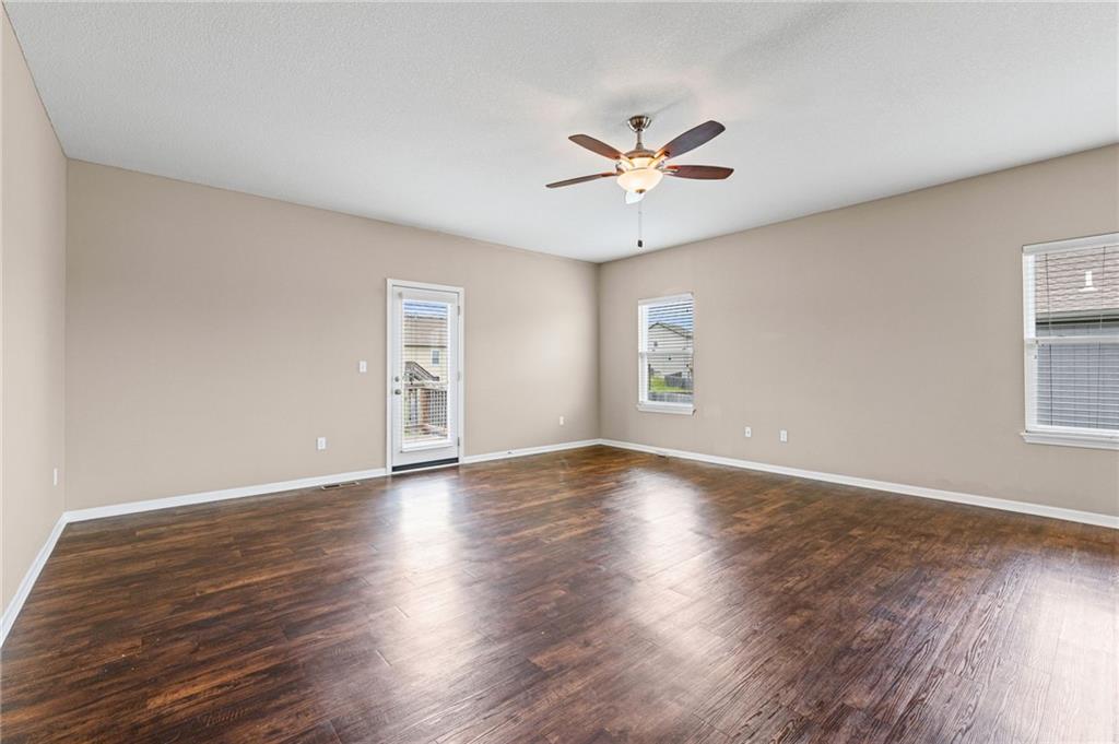 Photo 4 of 26186 W 141st Court