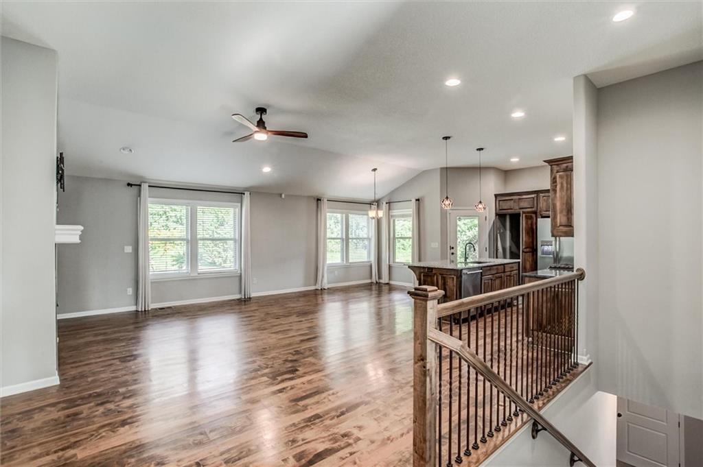 Photo 6 of 6200 Green Hills Lane