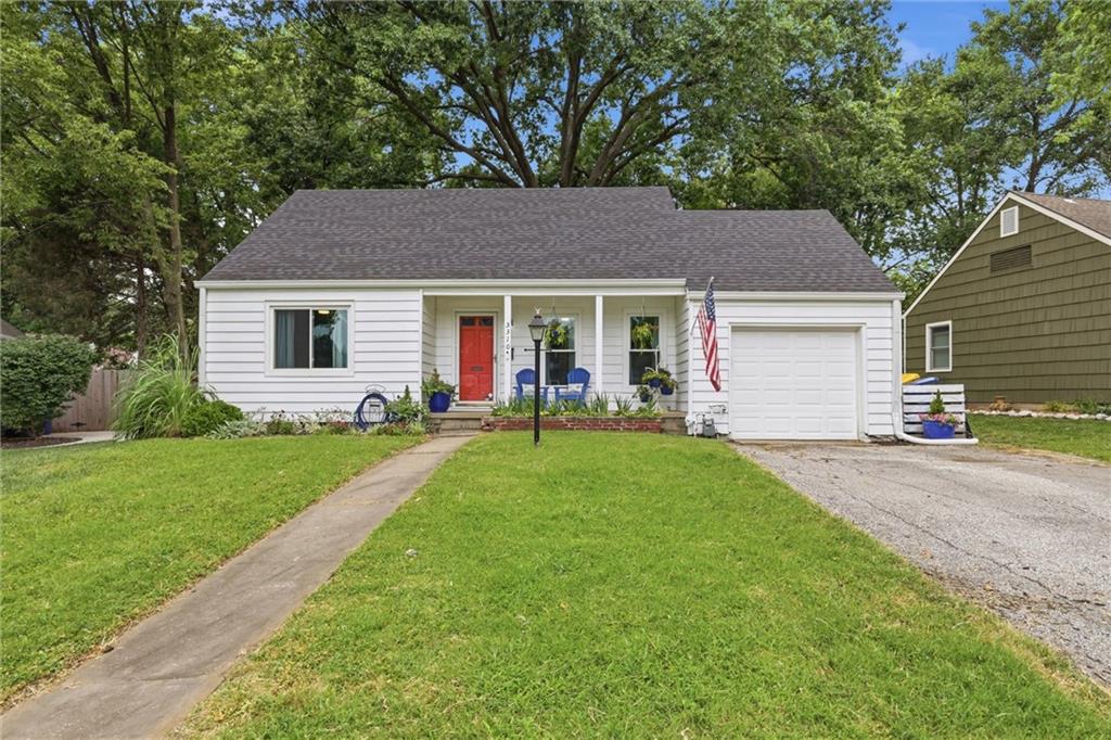 Photo of 5310 Russell Street