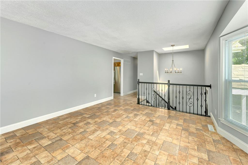 Photo 4 of 1732 SE Silkwood Court