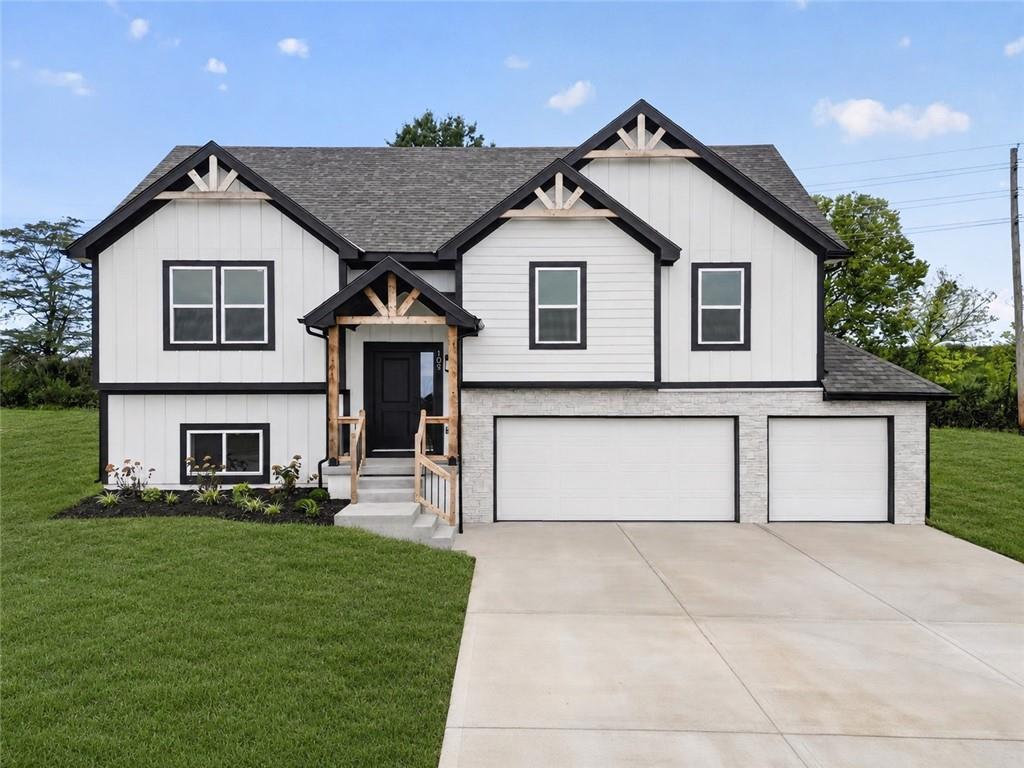 Photo of 132 SE Nelson Drive