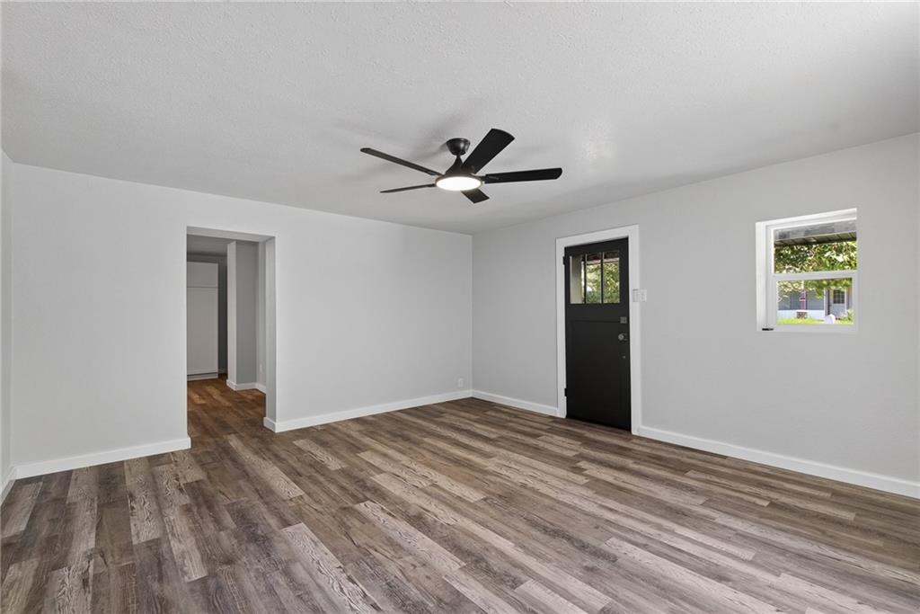 Photo 5 of 207 W 3rd Street