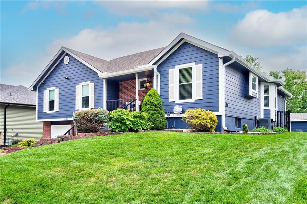 Photo of 1743 Ridgeview Drive