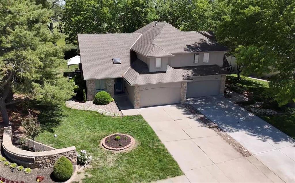 Photo of 627 NW Timberbrooke Drive in Lee's Summit, MO
