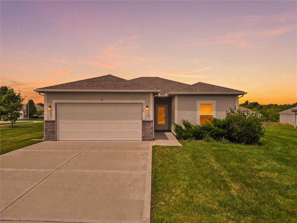 Photo of 2104 Crestview Place