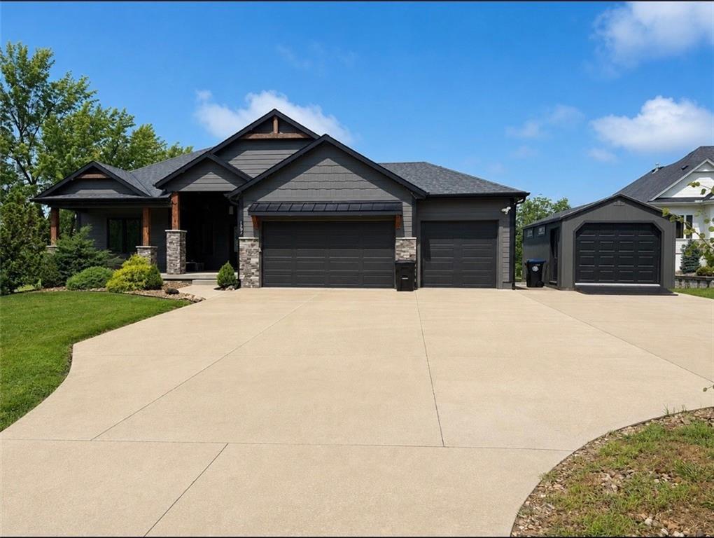 Photo of 1504 Country Club Drive