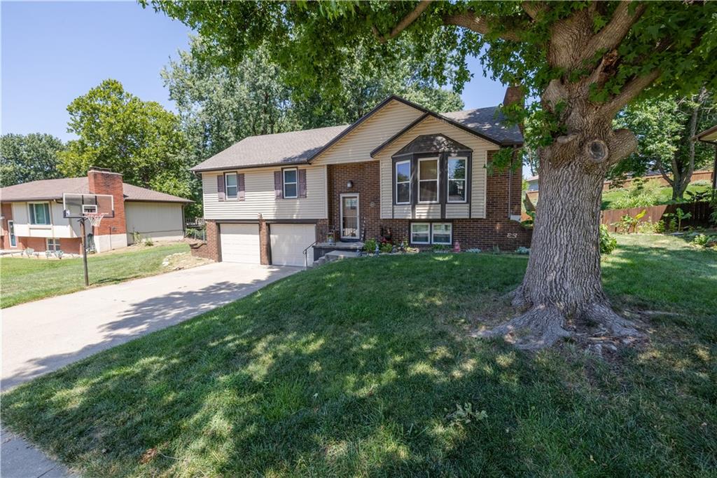 Photo 3 of 3909 W Haverill Drive