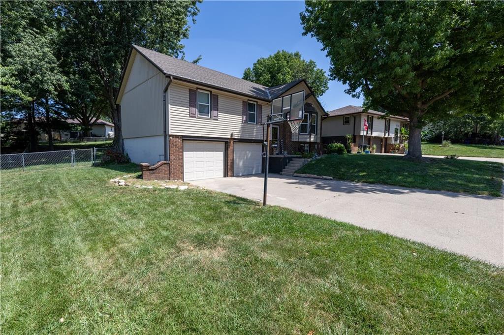 Photo 5 of 3909 W Haverill Drive