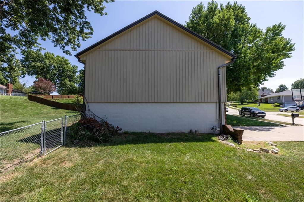 Photo 6 of 3909 W Haverill Drive