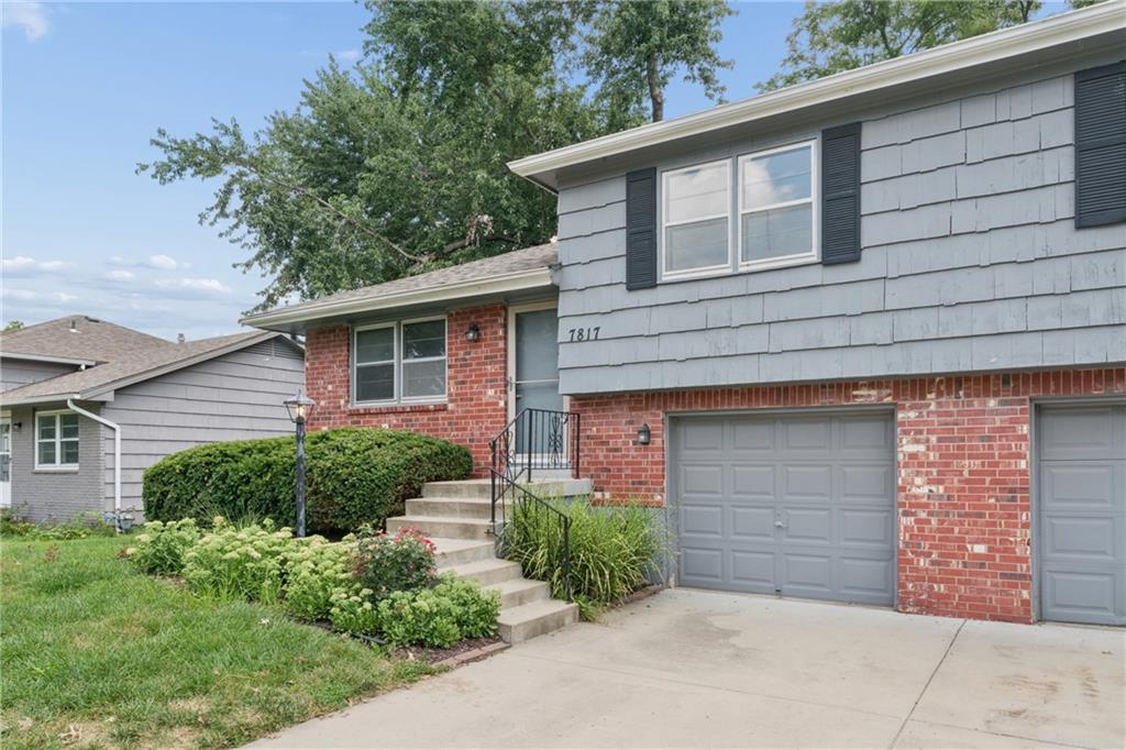 Photo 2 of 7817 England Drive