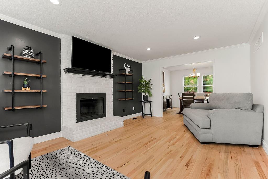 Photo 3 of 4900 Ballentine Street