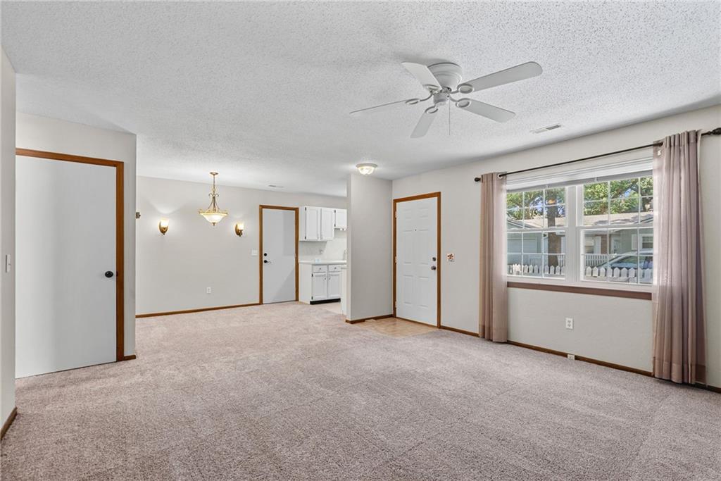 Photo 4 of 11327 W 77TH Terrace