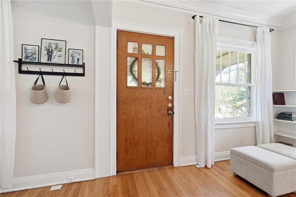 Photo 6 of 4141 Kenwood Avenue