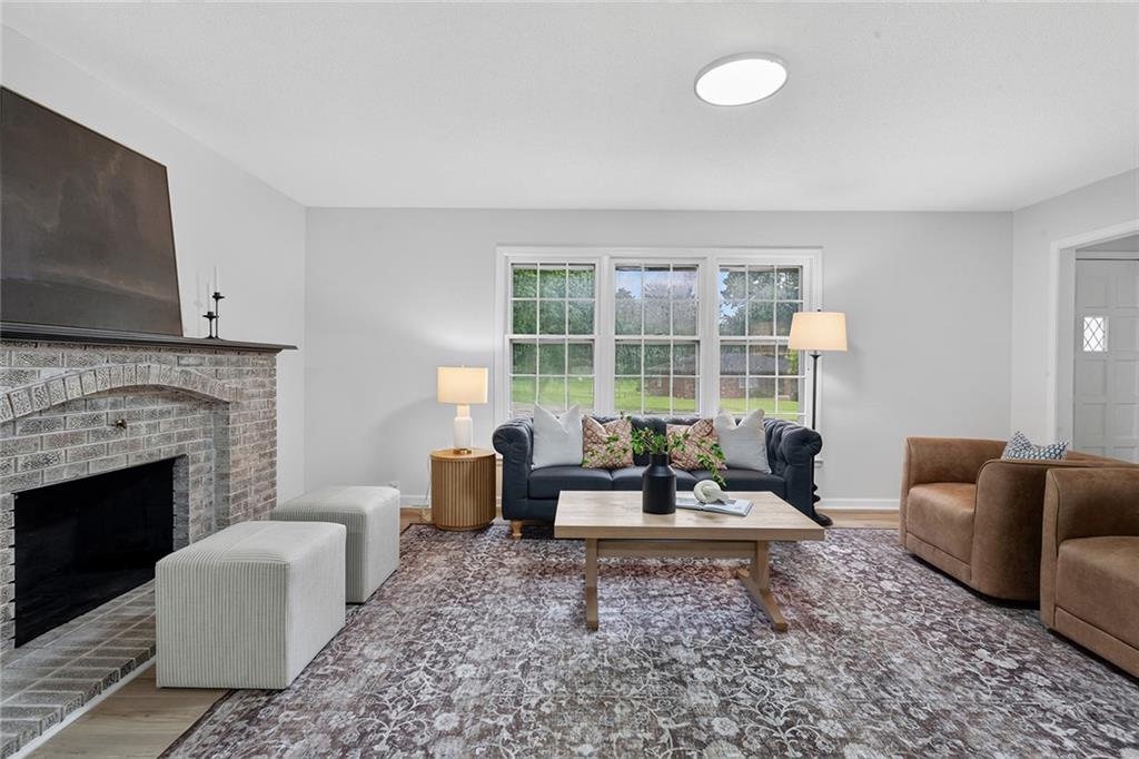 Photo 4 of 10805 E 65th Street
