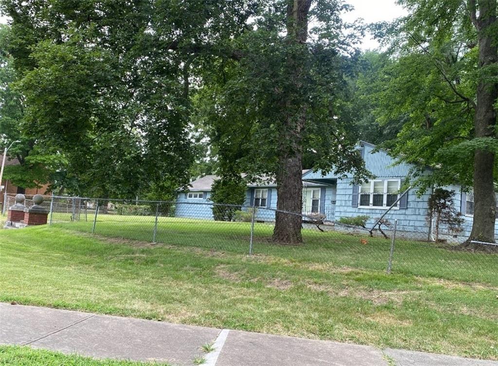 Photo of 5801 Blue Hills Road S