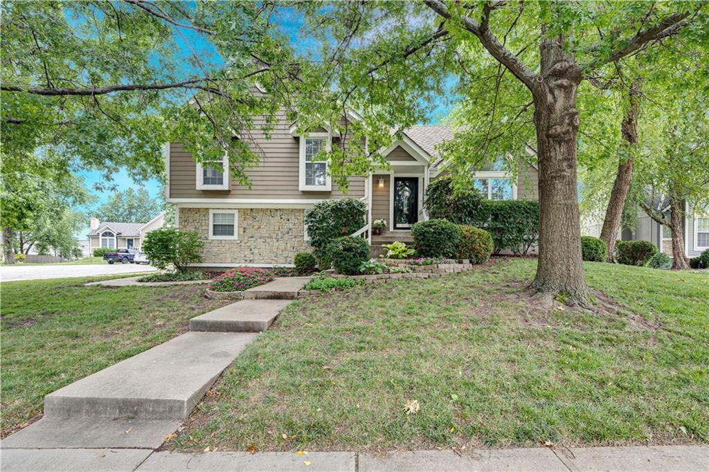 Photo of 8031 W 149th Terrace