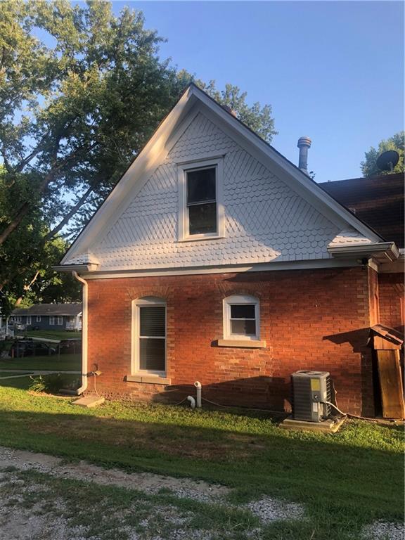 Photo 4 of 534 S Huttig Avenue