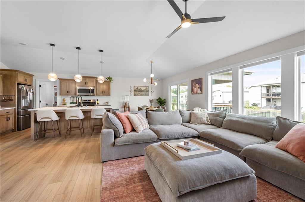Photo 6 of 1218 NE 122nd Street