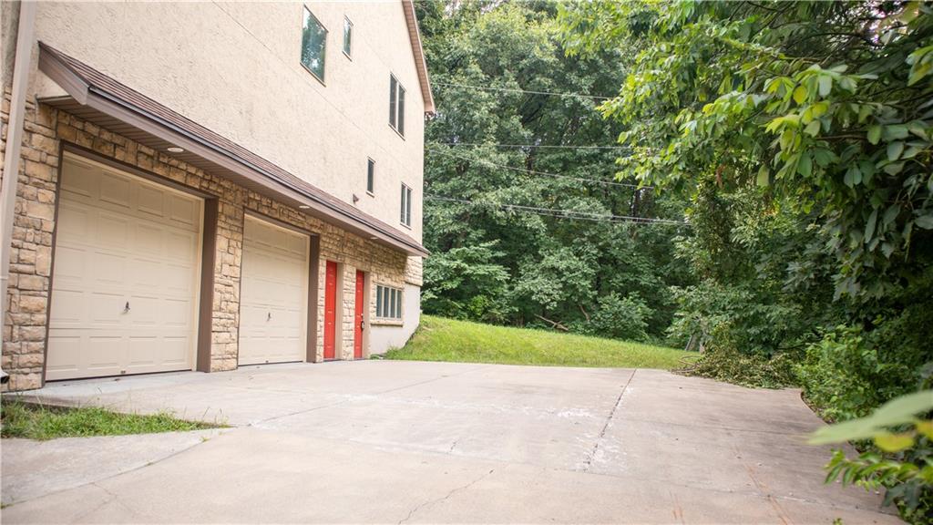 Photo 4 of 7307 Oliver Circle