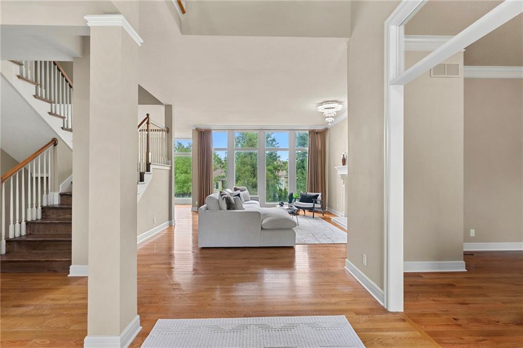Photo 5 of 14525 Ballentine Street
