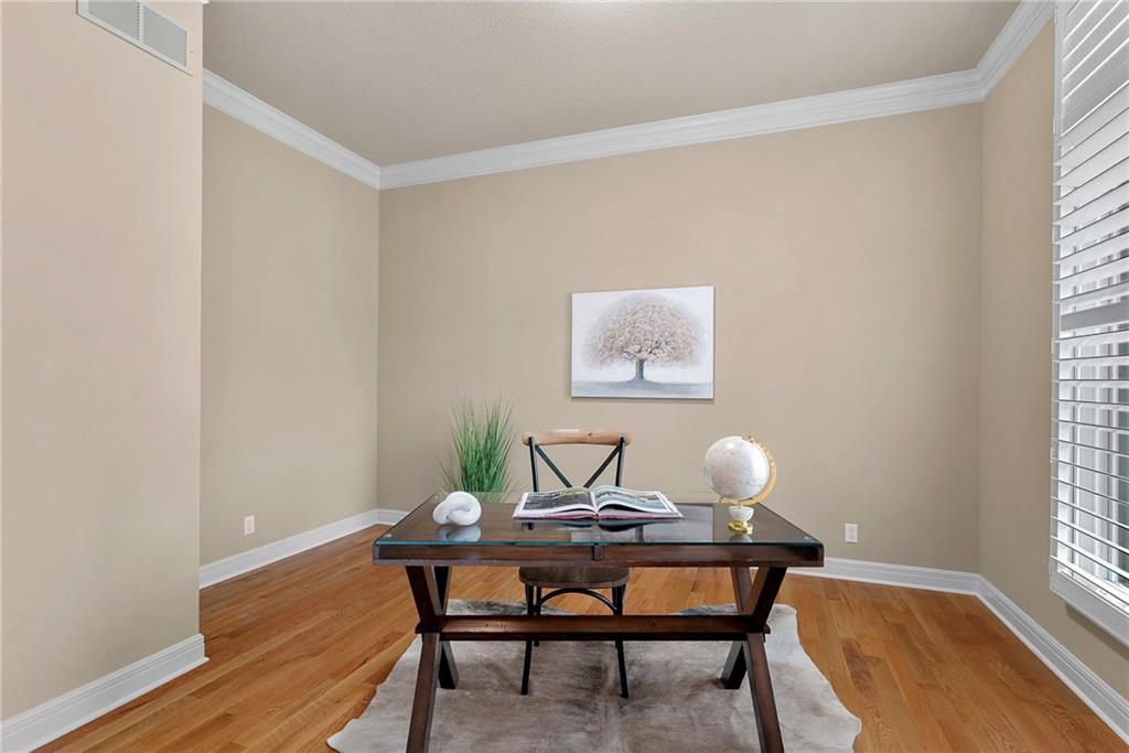 Photo 6 of 14525 Ballentine Street