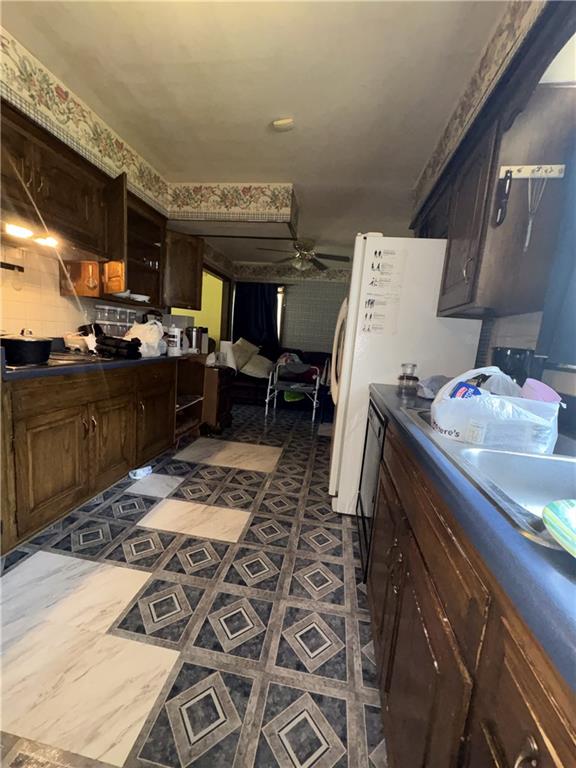 Photo 4 of 10142 Bennington Avenue