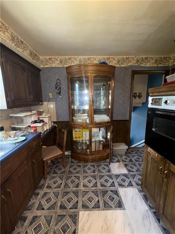 Photo 5 of 10142 Bennington Avenue