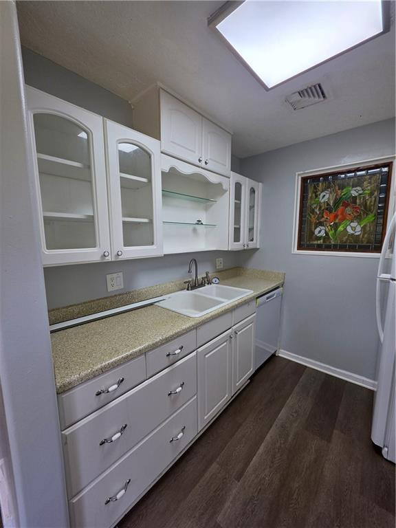 Photo 4 of 1006 W Maple Avenue #B