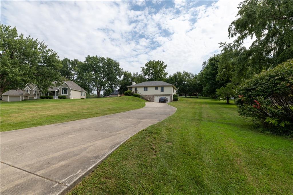 Photo 4 of 13470 Brookwood Way