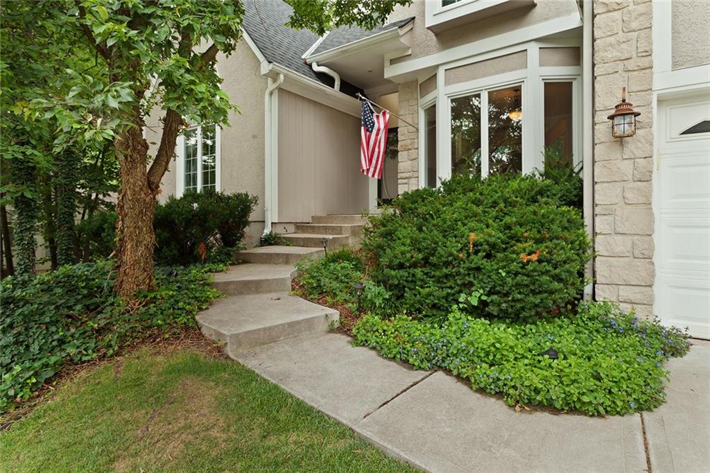 Photo 3 of 7560 Eicher Drive