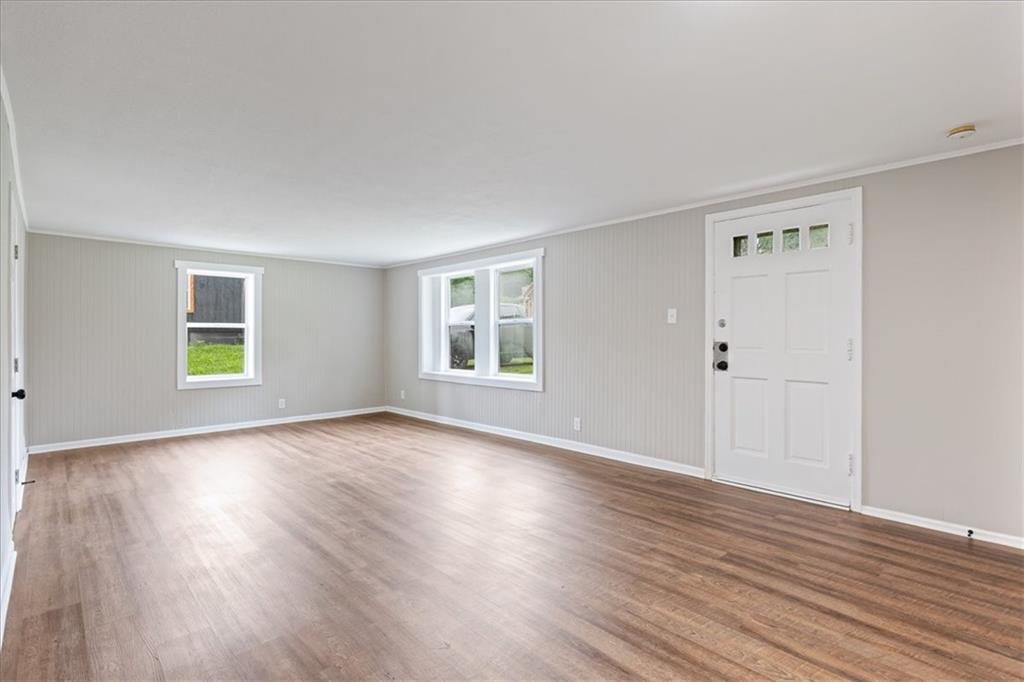 Photo 5 of 705 Yoeke Street