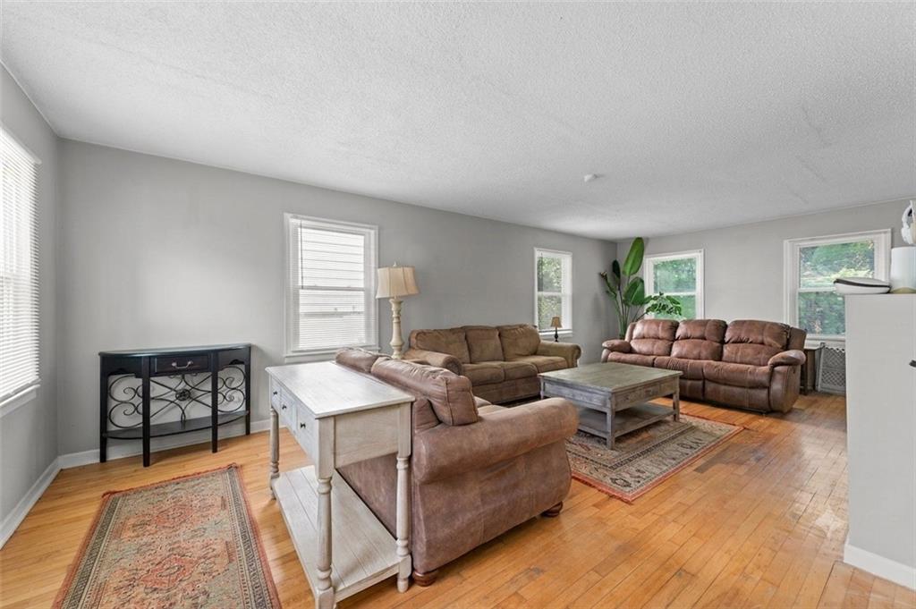 Photo 7 of 4645 Benton Boulevard