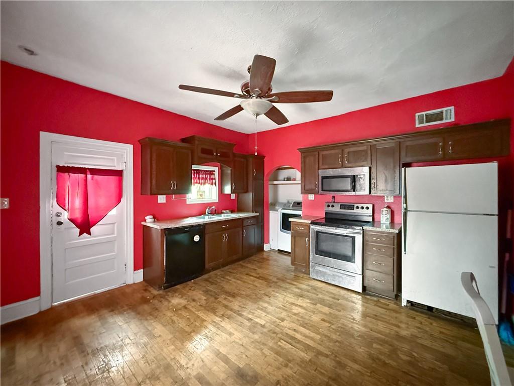 Photo 4 of 310 W 23rd Street