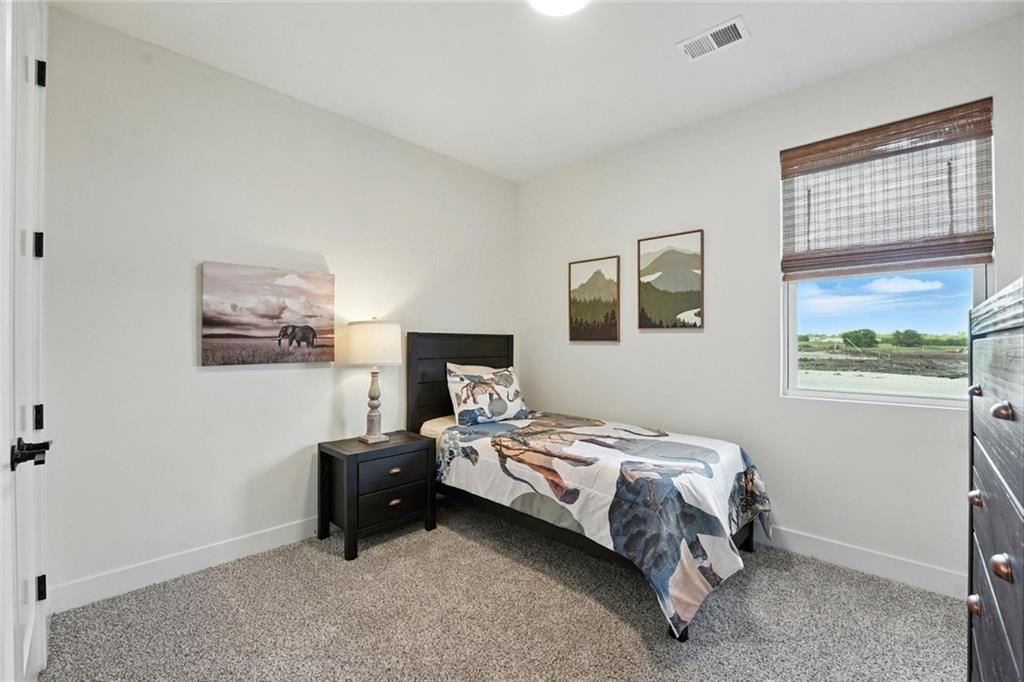 Photo 5 of 1824 Woodward Circle