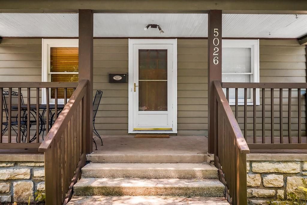 Photo 3 of 5026 VIRGINIA Avenue