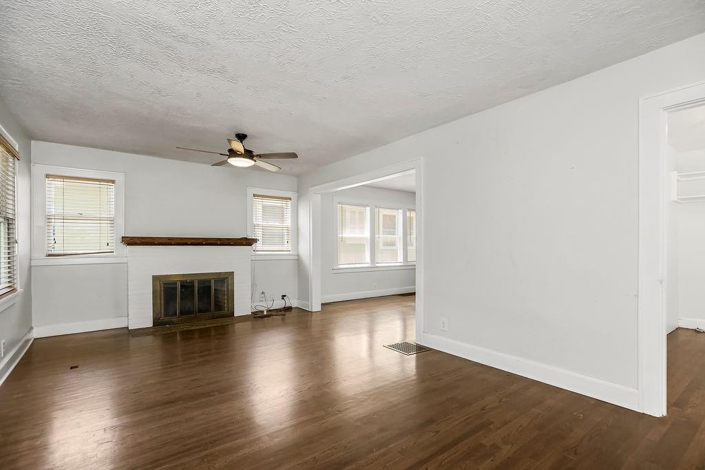 Photo 7 of 5026 VIRGINIA Avenue